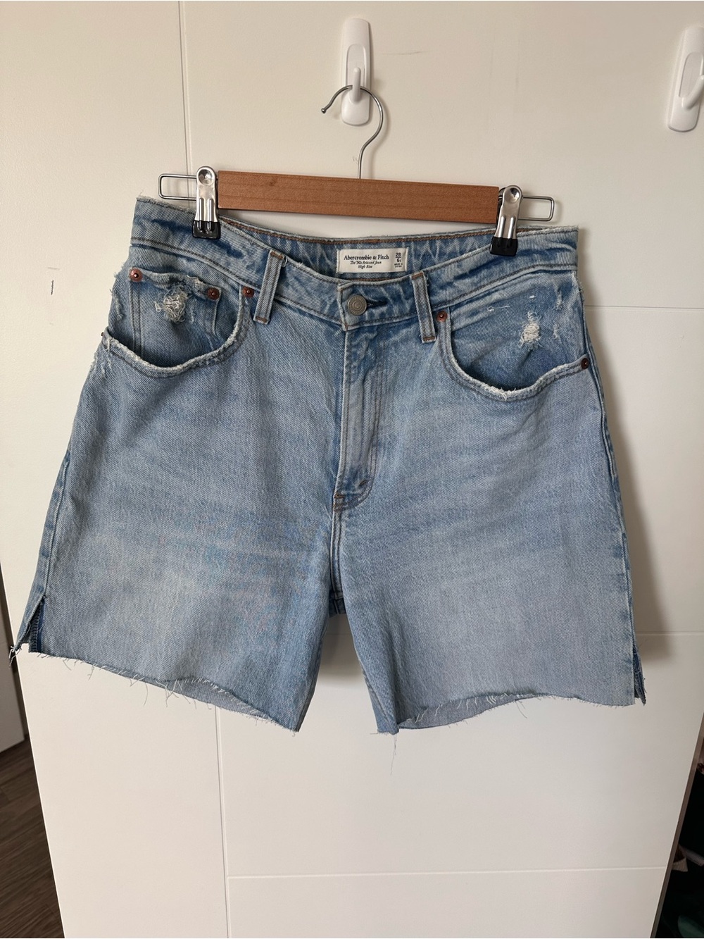 Abercrombie curve love 90s relaxed high-rise jean shorts